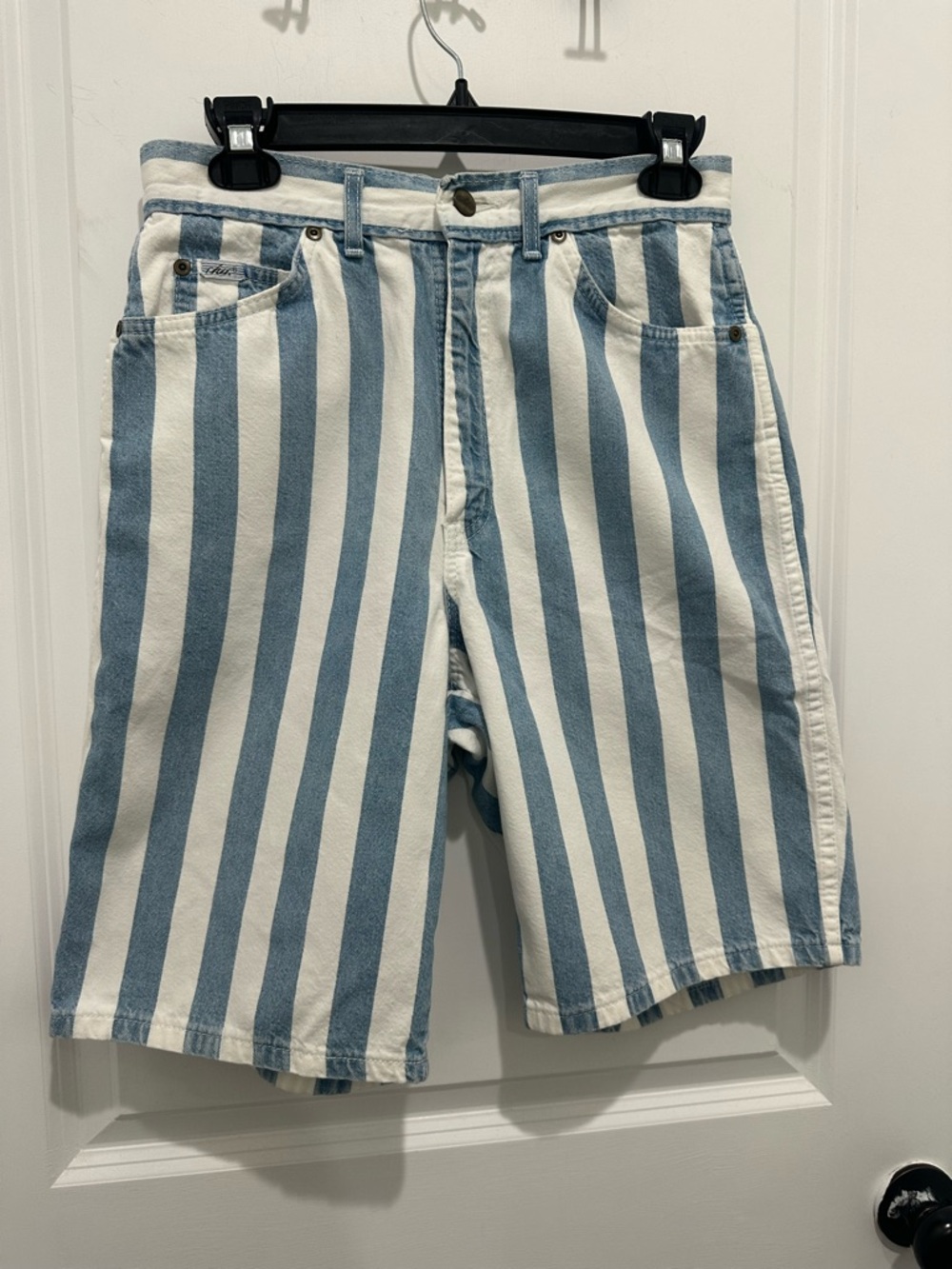 Vintage Y2K Chic Striped Cotton Women’s Denim Shorts Blue & White Tag Says SZ 11